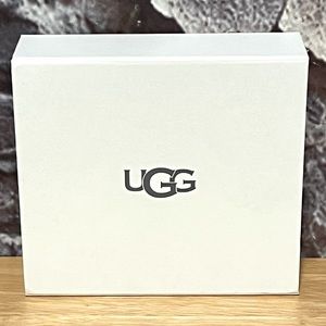 SOLD*** UGG Sheepskin & Suede Care Kit 1017827 New Open Box